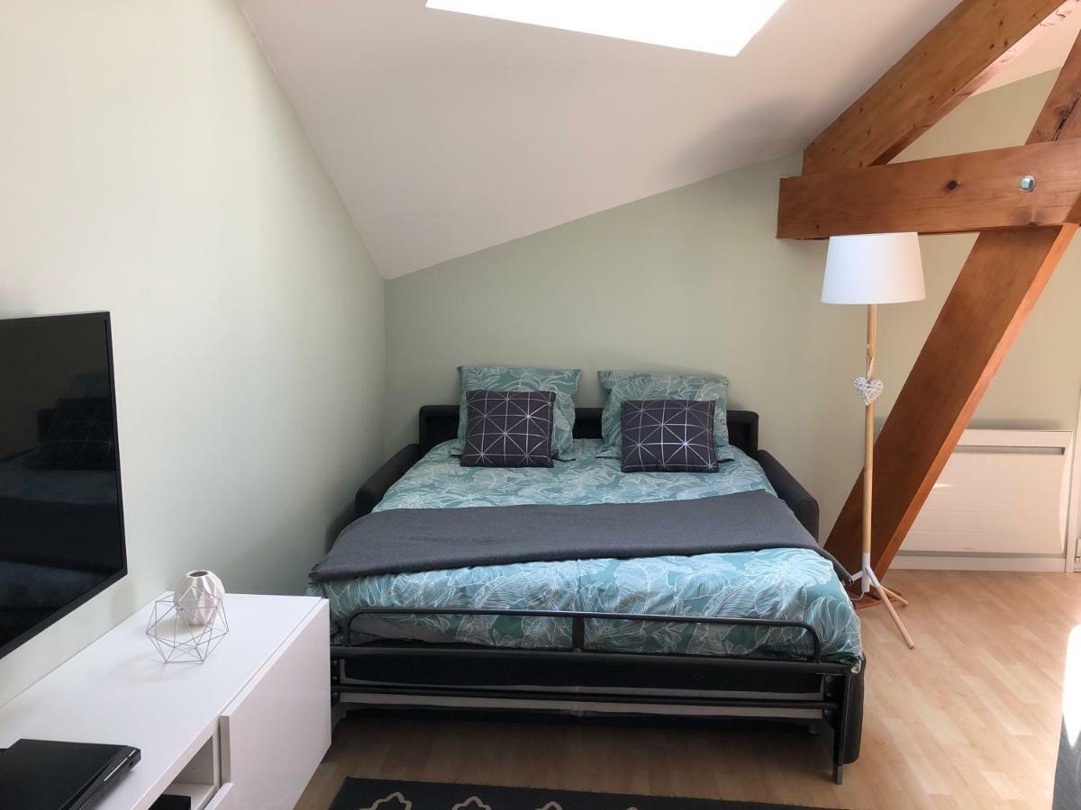 Gite Celeste Pour 6 Personnes Mardeuil Exterior photo
